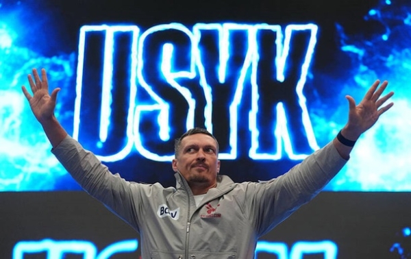 Керівник команди Усика спростував будь-які контракти з Zuffa Boxing