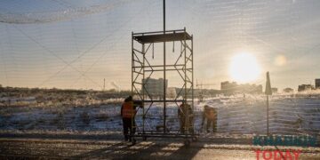 Дорожникам довелось демонтувати частину антидронового захисту біля Харкова: причина
