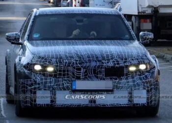 Найдешевший електричний седан BMW отримає несподіваний мотор (ФОТО)