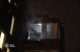 Удар по Києву: рятувальники показали наслідки (фото, відео)