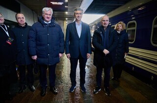 Четверті роковини повномасштабної війни: які іноземні лідери прибули в Україну