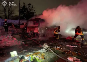 Удар по Києву: рятувальники показали наслідки (фото, відео)