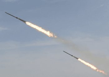 Маневр ракети на Тернопіль: мешканців закликають негайно перейти в укриття