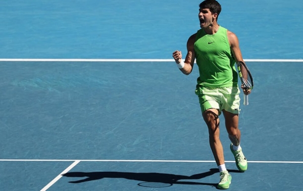 Алькарас став фіналістом AO після перемоги над Звєрєвим