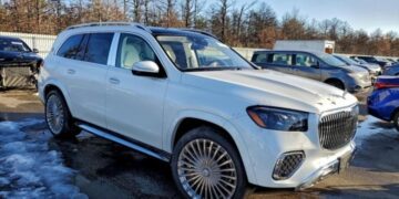 Mercedes-Maybach GLS без пошкоджень виставили на аукціон у США (ФОТО)