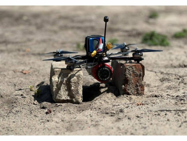 У Запорізькій області ворожий дрон атакував цивільне авто: поранені четверо людей