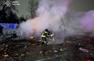 Удар по Києву: рятувальники показали наслідки (фото, відео)