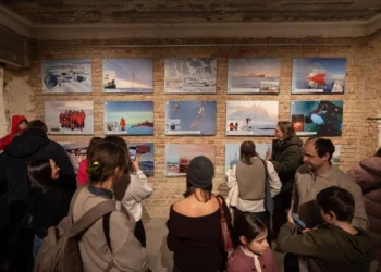 30 років в Антарктиці: у Києві відкрилася фотовиставка про українських полярників