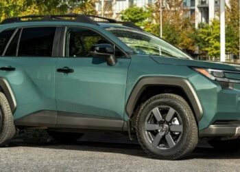 Новий кросовер Toyota RAV4 відправили у виробництво
