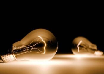 Споживання електроенергії впало на 16%: НЕК Укренерго пояснив причини критичної ситуації