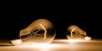 Споживання електроенергії впало на 16%: НЕК Укренерго пояснив причини критичної ситуації