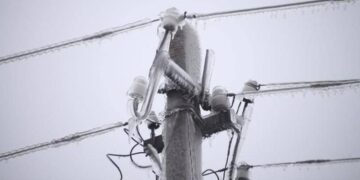 Аномальна погода у Харкові та в області: транспорт затримується, ціни на таксі злетіли