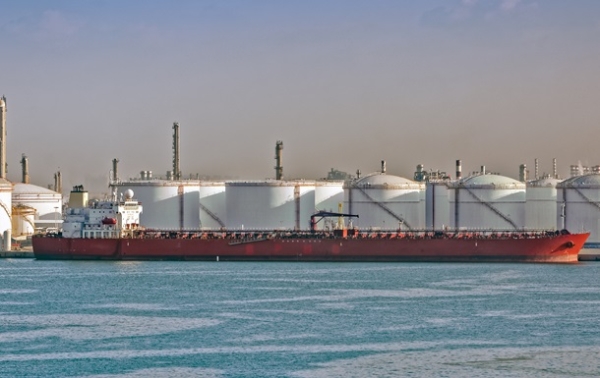 Саудівська нафта ринула до Китаю після рекордних знижок