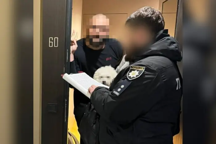 Підробляли алкоголь відомих брендів. У Києві викрито підпільні склади