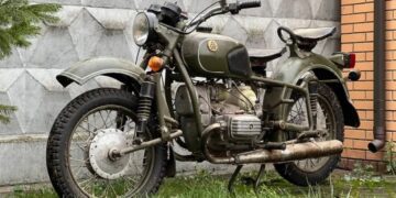 В Україні знайшли рідкісний мотоцикл “Дніпро” 90-х без пробігу (ФОТО)