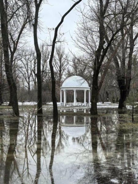 Луганськ після відлиги пішов під воду: окупанти називають це &ldquo;Венецією&rdquo;, - ФОТО