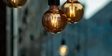 Близько 50 вулиць без світла: завтра у Миколаєві проводитимуть планові відключення