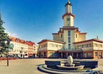 Івано-Франківськ очолив туристичний рейтинг Прикарпаття