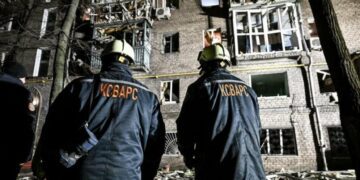 Внаслідок нічної атаки у Запоріжжі постраждали 12 багатоповерхівок