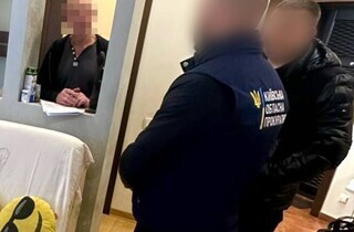 Підробляли алкоголь відомих брендів. У Києві викрито підпільні склади