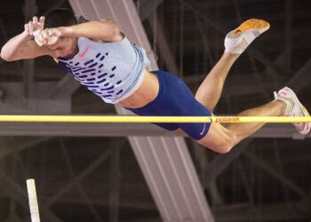 Дніпровський атлет став чемпіоном України зі стрибків з жердиною