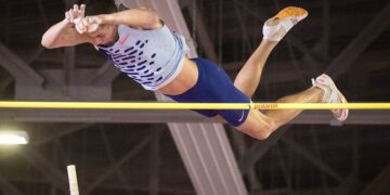 Дніпровський атлет став чемпіоном України зі стрибків з жердиною