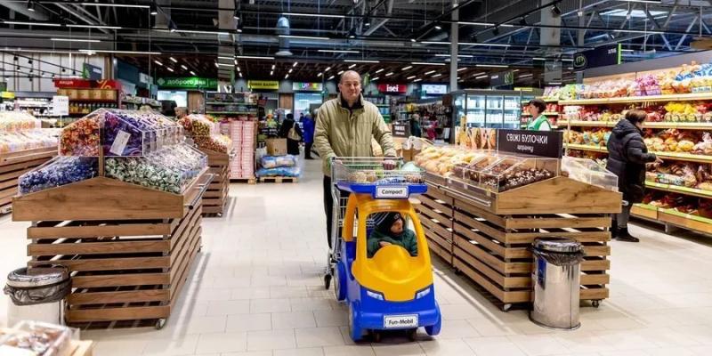 95% операцій із картками в Україні стали безготівковими