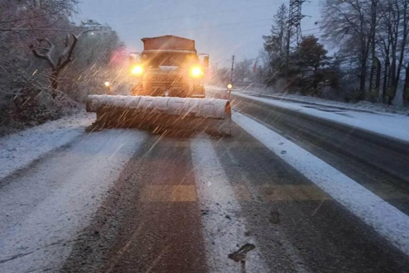 "Цим областям не позаздриш": в Україну повертається похолодання, мороз, сніг і холодний дощ