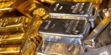 Золото набирає в ціні після стрімкого здешевлення