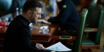 Скоординували позиції: Зеленський поговорив із Рютте на тлі підготовки до мирних переговорів