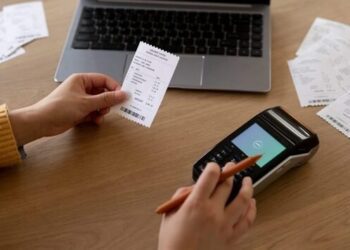 Паперові чеки відходять у минуле?: в Україні стартував єЧек