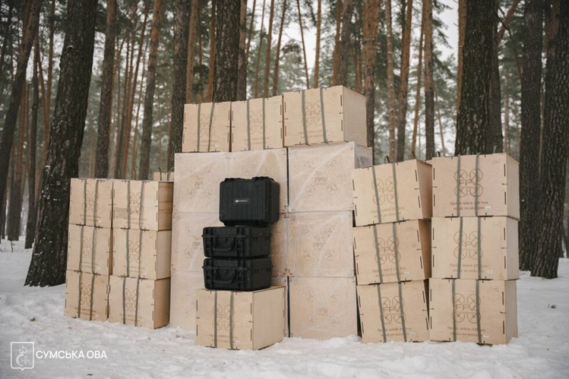 Підрозділу 8 корпусу ДШВ, який виконує бойові завдання на Сумщині, передали понад сотню дронів на оптоволокні