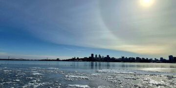 У Дніпрі побачили рідкісне атмосферне явище