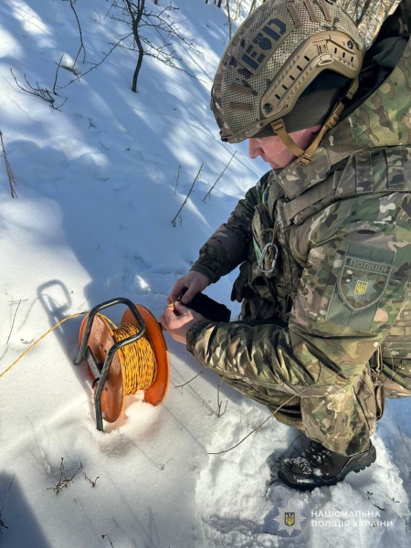 У Сумському районі вибухотехніки поліції знешкодили 50-кілограмову загрозу