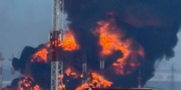 Захисники України «привітали» московських зайд феєрверками