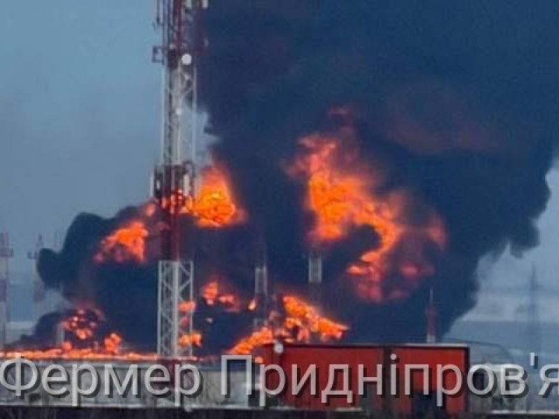 Захисники України «привітали» московських зайд феєрверками