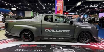 Японський пікап перетворили на недорогий екстремальний спорткар для перегонів (ФОТО)