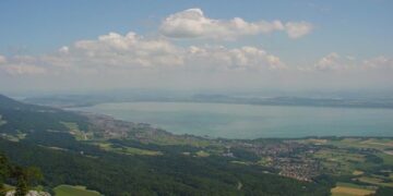 У Швейцарії на дні озера знайшли вантаж римського корабля