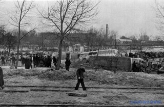 65-ті роковини Куренівської трагедії: як радянська влада намагалася приховати загибель сотень киян