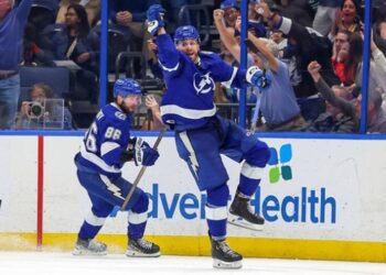 НХЛ: Шість шайб від Тампи і поразка Вашингтона