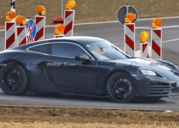 Porsche спростувала чутки про скасування електричних Boxster і Cayman