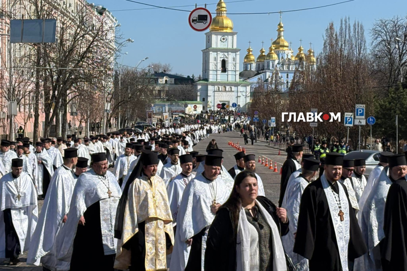 Україна попрощалася з Патріархом Філаретом. Церемонія поховання