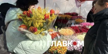 Скільки коштують квіти у Києві перед 8 березня: огляд цін на ринках та в магазинах