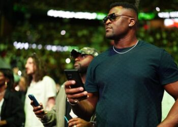 Нганну звинуватив Усика у зриві його бою