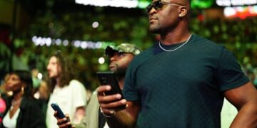 Нганну звинуватив Усика у зриві його бою