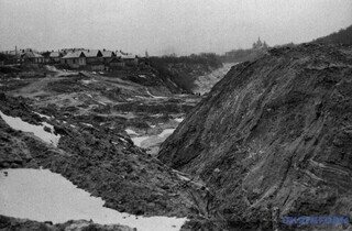 65-ті роковини Куренівської трагедії: як радянська влада намагалася приховати загибель сотень киян