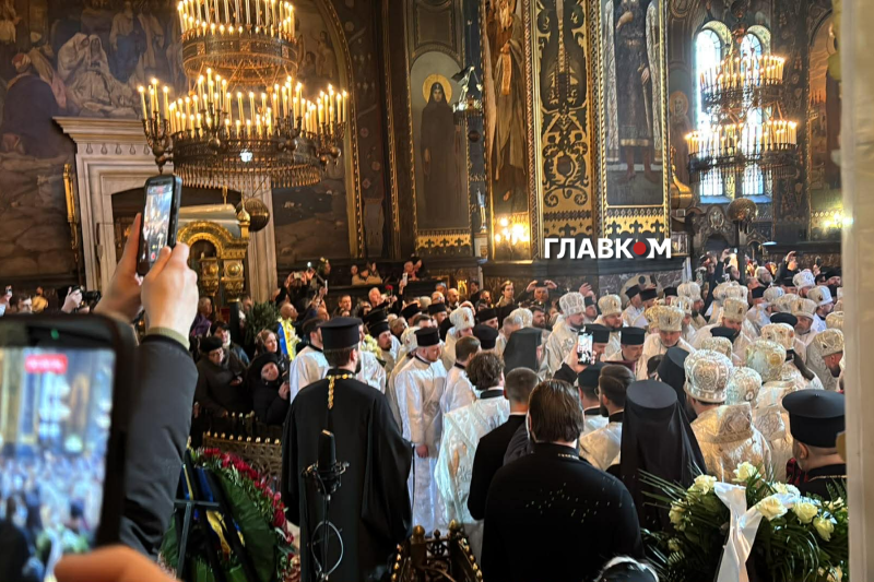 Україна попрощалася з Патріархом Філаретом. Церемонія поховання