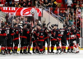 НХЛ: Коламбус обіграв Тампу, Кароліна – Піттсбург