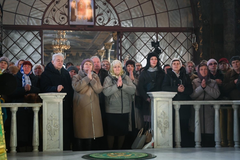 Історична подія у Лаврі: Епіфаній уперше звершив молитву у храмі над Ближніми печерами