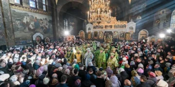 Історична подія у Лаврі: Епіфаній уперше звершив молитву у храмі над Ближніми печерами